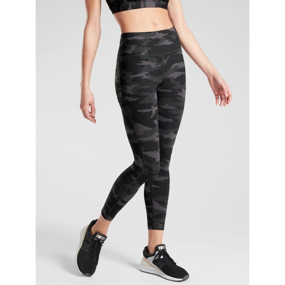 Athleta Ultimate 7/8‎ Tight Camo Leggings XS High Rise Green